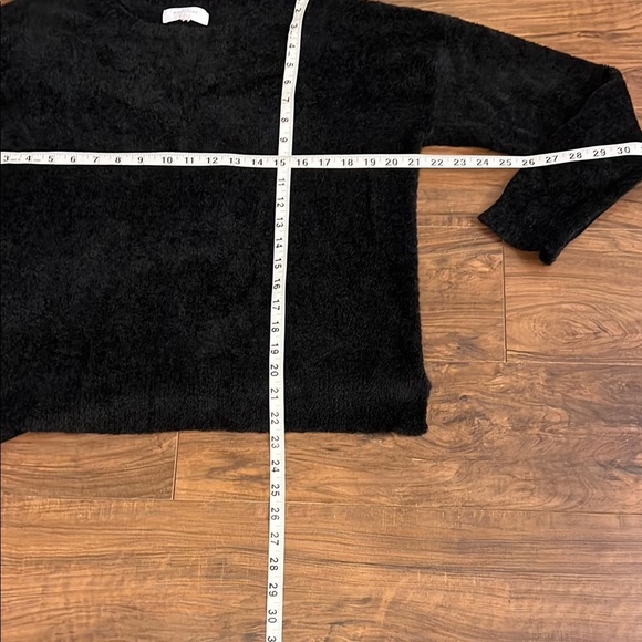 New Directions Women’s Cozy Black Long Sleeve Sweater - Picture 4 of 7
